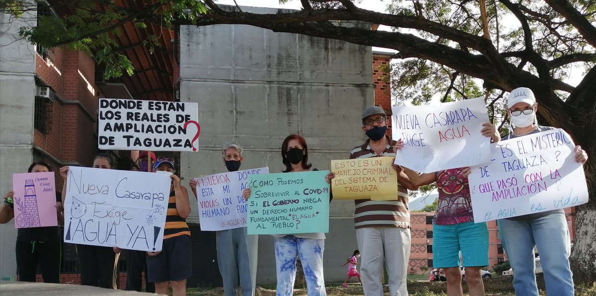 Juntos por el Derecho Humano al Agua

¡Qué no te engañen!
#tenerAguaNoEsLujo

#NuevaCasarapa, #Guarenas #exigeAgua por tubería

#4Feb 4:55 pm