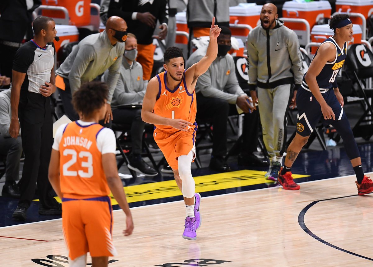SunsNationNBA's tweet photo. 1 RT = 2 Votes today 

@DevinBook | #NBAAllStar https://t.co/YqZYyHhn4P