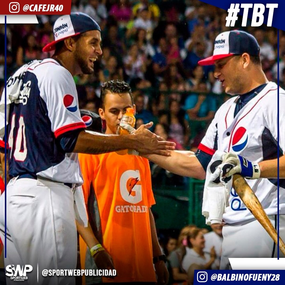 TeamSportWeb's tweet photo. Nuestro #TalentoSWP JOSÉ MARTÍNEZ (@cafejr40) Y BALBINO FUENMAYOR tienen una gran amistad desde su etapa juntos en los @Royals, siempre lo demuestran cuando les toca coincidir en un terreno de juego https://t.co/9cCHKAaXfQ