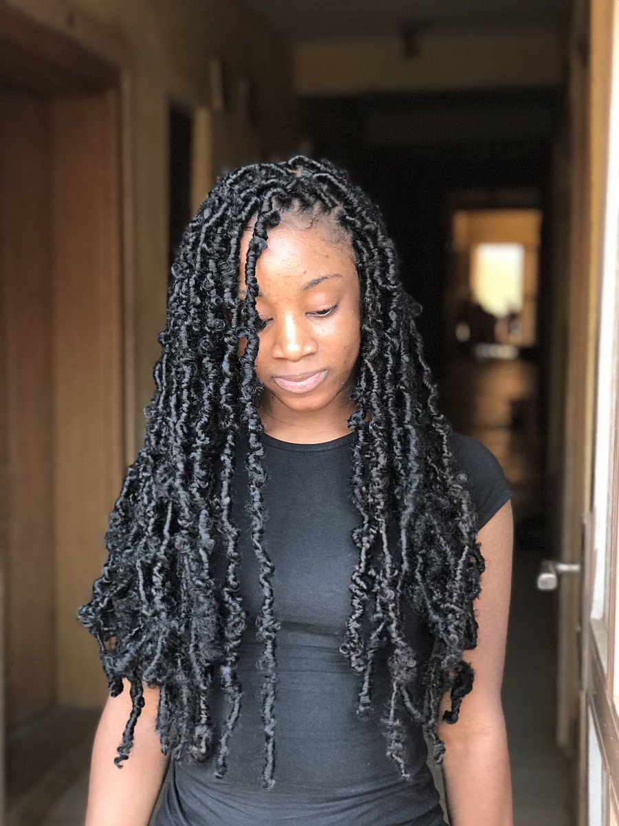 Mahutin7's tweet photo. made butterfly locs again today
they’re handwrapped btw not crochet 😅
i’m in ilorin and my prices are very affordable 😅

please rate it and rt
thank you ❤️ https://t.co/yucfQZqERM