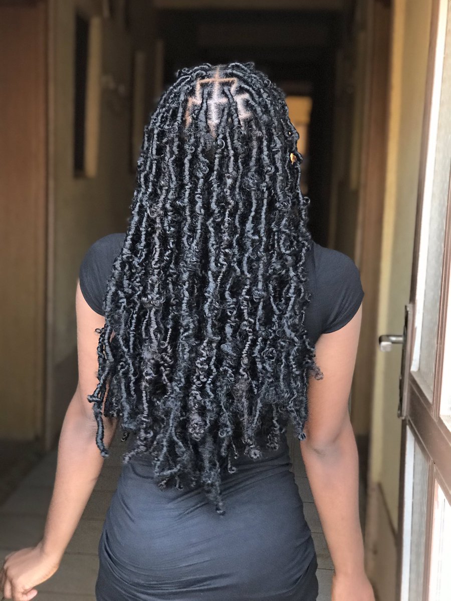Mahutin7's tweet photo. made butterfly locs again today
they’re handwrapped btw not crochet 😅
i’m in ilorin and my prices are very affordable 😅

please rate it and rt
thank you ❤️ https://t.co/yucfQZqERM