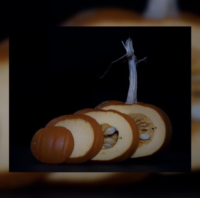 AAPHCourses's tweet photo. #StudentSpotlight: 'Rogue-pumpkin' series captured by student Maria Knight, as one of the course assignments. 📷

Want to learn more about #photography? Check out our courses: https://t.co/s4Vmi2xOeh

#foodphotography #photographycourse #AAOPH https://t.co/EUajIhBoaH
