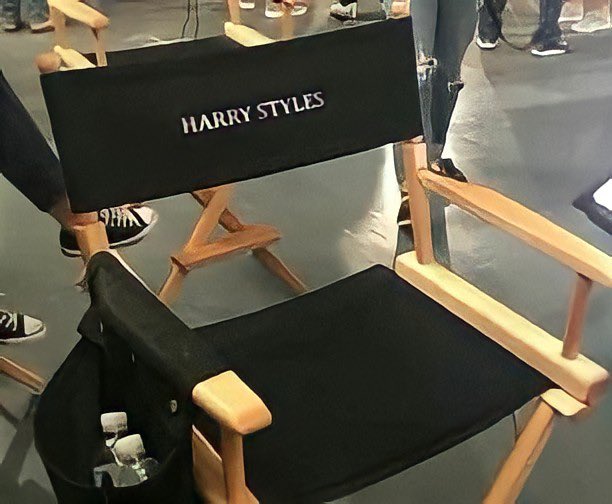 Every Harry Styles set photo we have gotten to date a very long but needed thread