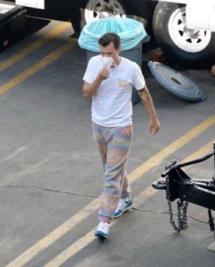 Every Harry Styles set photo we have gotten to date a very long but needed thread