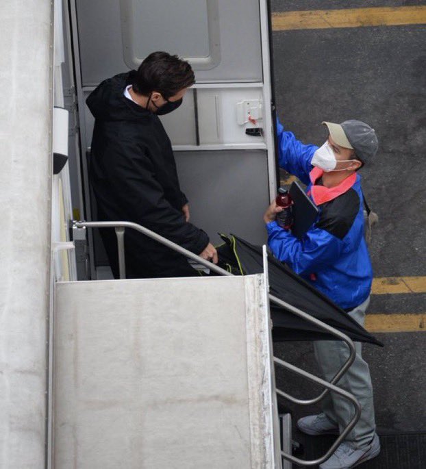 Every Harry Styles set photo we have gotten to date a very long but needed thread