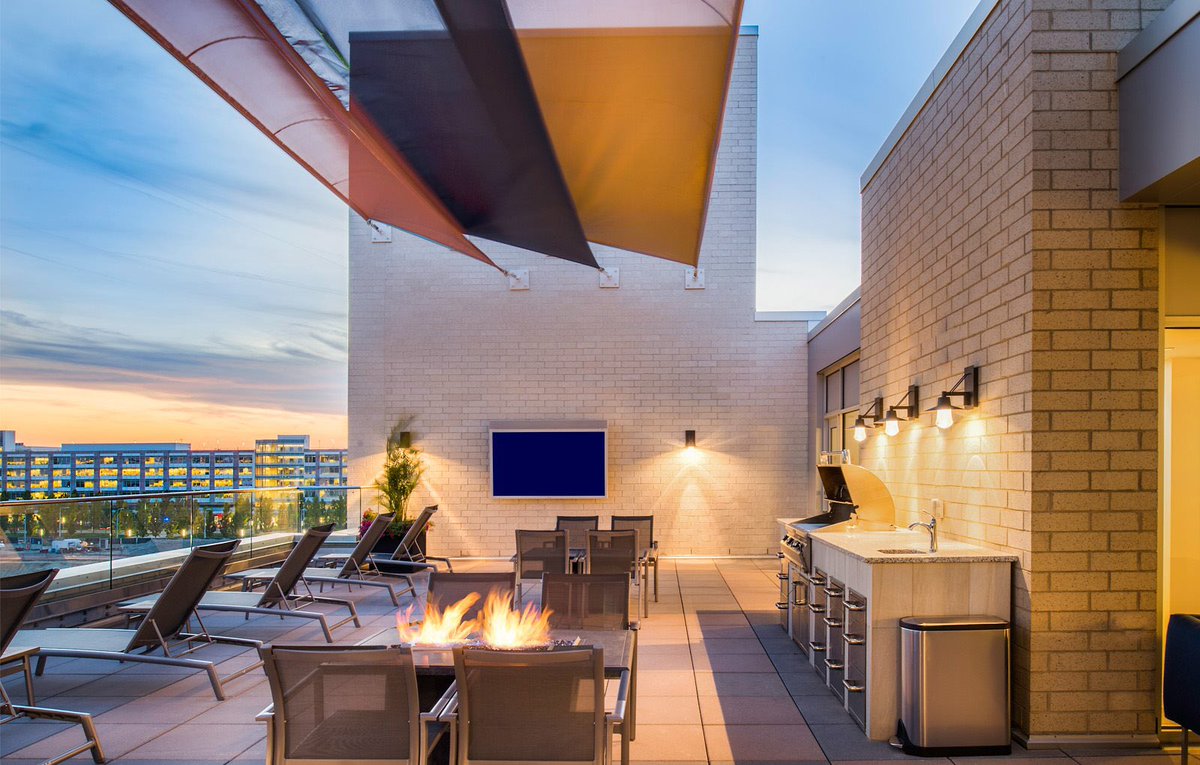 InnovaLivingCLE's tweet photo. This beautiful sunny day has us thinking about cool summer nights on our sky deck. Only 136 more days til summer! ☀️ https://t.co/o3Dn5ty5ST