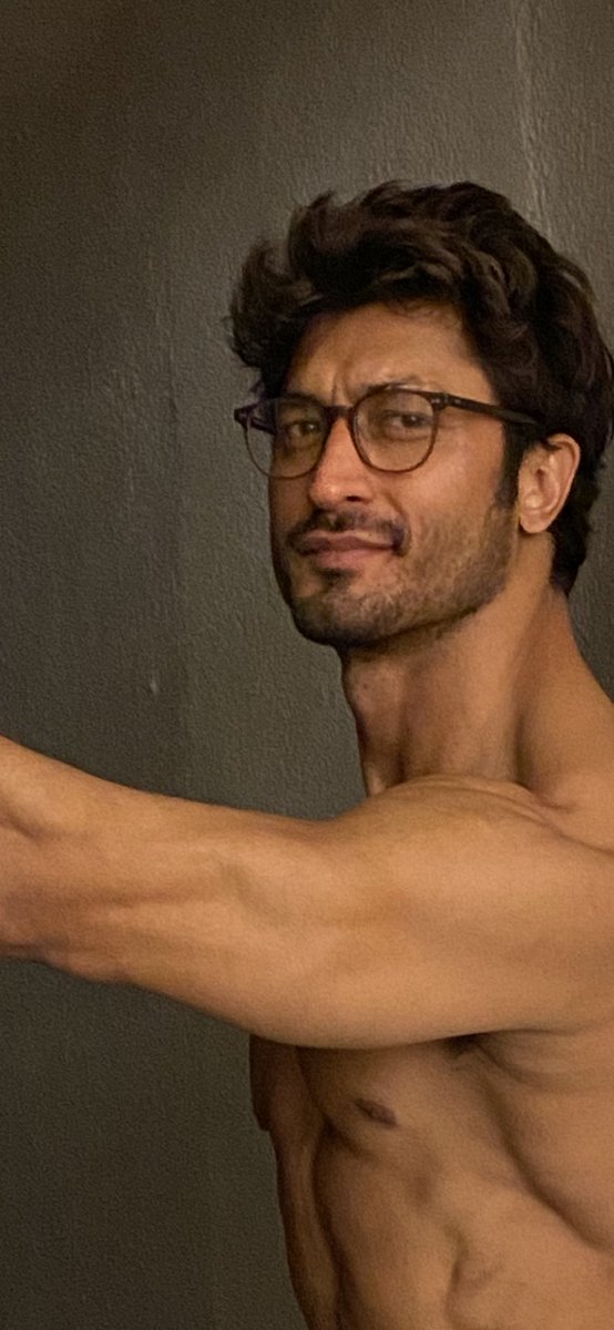 03.03 Am 05/02/21
 👓  at you always