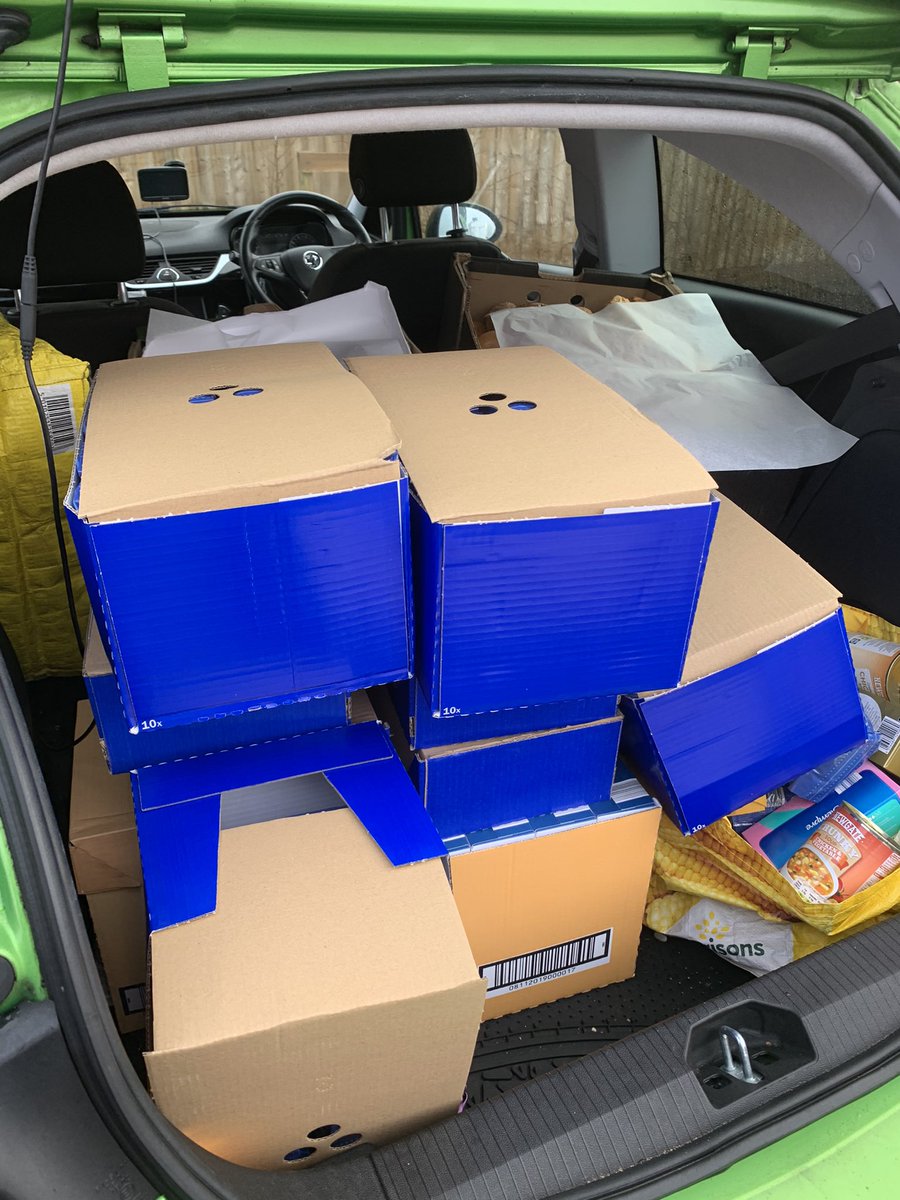 WithamHub's tweet image. Huge thank you @LidlGB who as part of their ‘Teaming up to Tackle Hunger’ project gave us a huge donation today
Thank you @nbrly for organising this and your ongoing support too 💚
#TEAMHUB
#supportingwitham 
#thankyou
#foodpovertyuk
#TeamingUpToTackleHunger