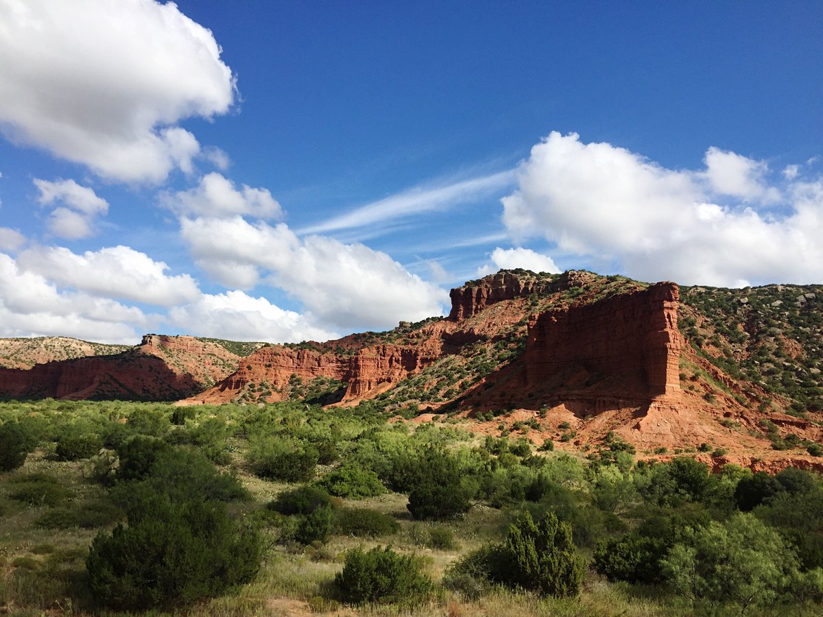 Many visitors to #Texas forget to visit #CaprockCanyons State Park. Don't miss the beauty of this attraction.  cpix.me/a/114877736