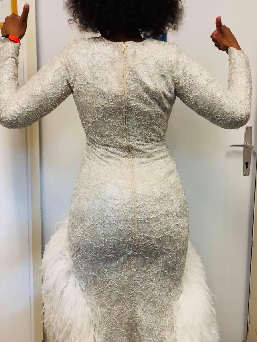 PrettyYende's tweet photo. The moment when ....That #infamous ‘first’ costume fitting goes way better than ever hoped for after intense hard work and determination towards what makes one feel ‘complete’ with the character to a ‘certain’extent 😝 #demandingprecovidwaistline #prettypleased @WrStaatsoper 💕 https://t.co/IiKvHDJZ3S