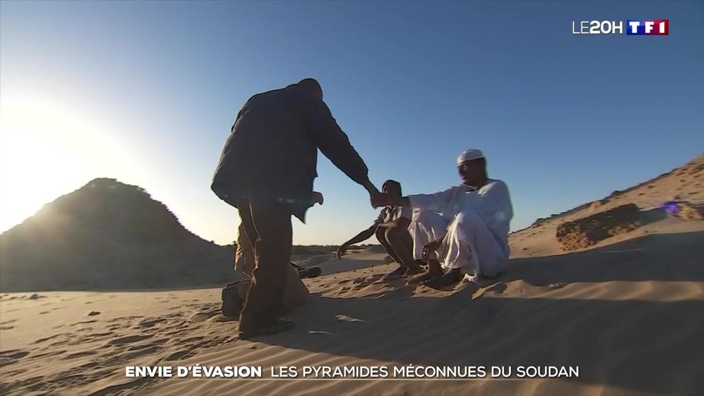 TF1Info's tweet photo. ÉVASION - Les pyramides méconnues du Soudan https://t.co/eqPBSAEyVU https://t.co/fIOee6TrwO
