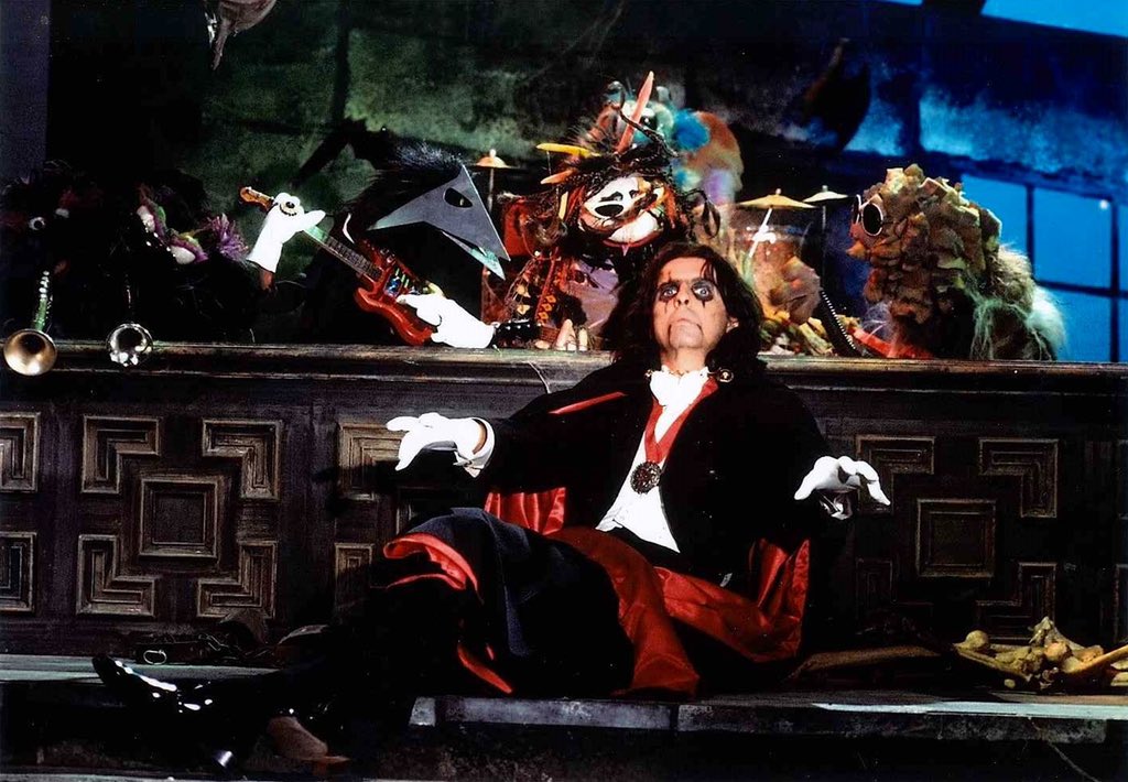 Happy Birthday to one of the coolest dudes on the planet! Hello Hooray Alice Cooper! 