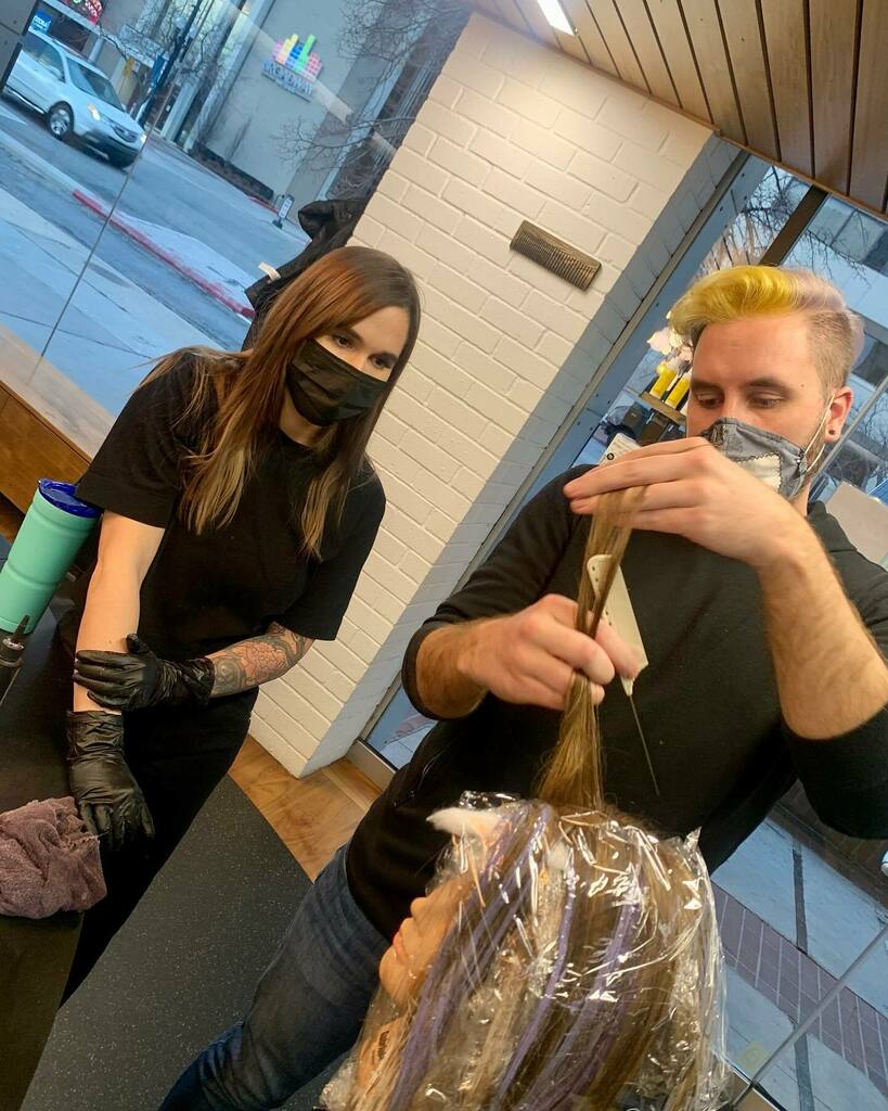 dexteritysalon's tweet image. Stay classy! 📚🎨

#classrules #classyclass #dexteritysalon instagr.am/p/CK4sJX-BOnu/