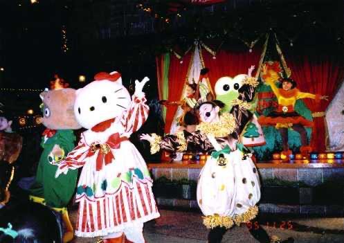 ぴあり 1995年にサンリオピューロランドへ行った時の写真です キティちゃんもぽこぽんもノリまくりっ クリスマスのパレードもやっていたのですが 暗くてうまく撮れませんでした 残念 サンリオピューロランド 小田急多摩センター 京王多摩センター ぴあり 1995年にサンリオピューロランドへ行った時の写真です キティちゃんもぽこぽんもノリまくりっ クリスマスのパレードもやっていたのですが 暗くてうまく撮れませんでした 残念 サンリオピューロランド 小田急多摩センター 京王多摩センター