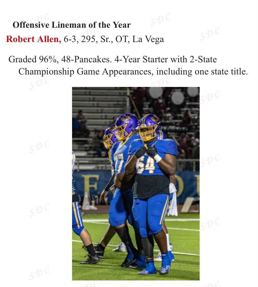 stancebible's tweet photo. Hard work pays off.  They now see what MoMA been screaming about since you were 5. Destined for greatness 💪🏾💪🏾💪🏾💙💛 I love you @bigrob551 https://t.co/9z8UJgWi5p