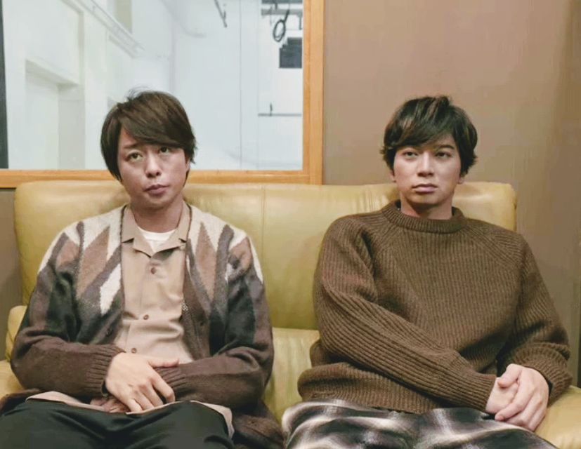 Ep 13¹: the day i realized netflix was a trash too  first scene of the ep, S started to talk and at some point i thought J would do too but nope, he was just there for the aesthetic 