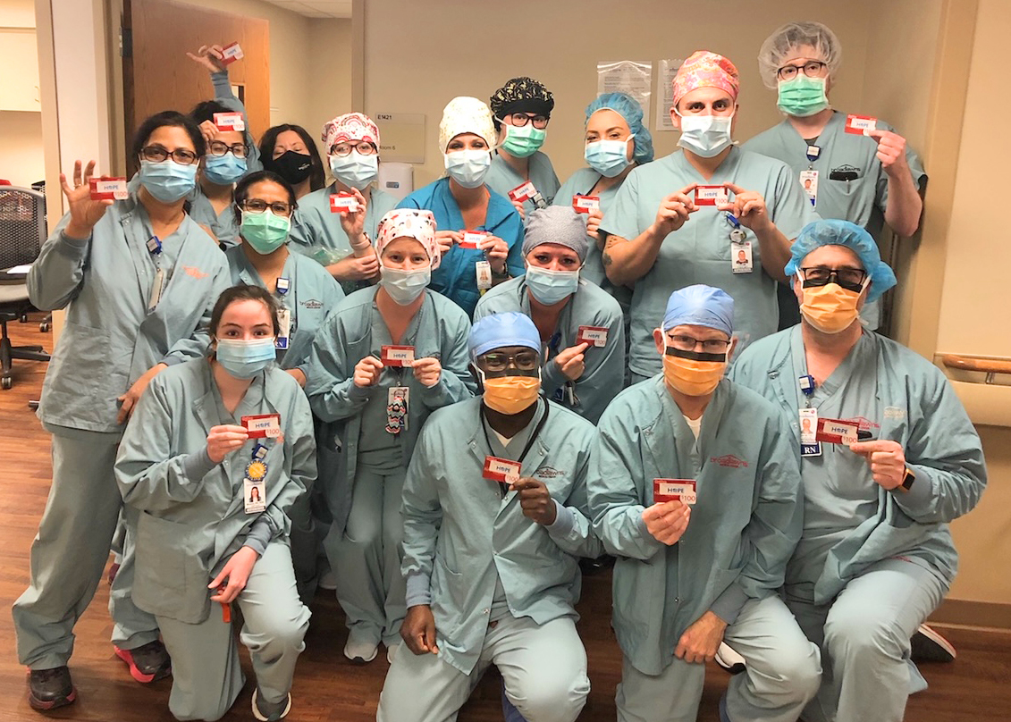 BroadlawnsMed's tweet image. Heartfelt thanks to the congregation from @HopeWDM for your incredible generosity. Your gifts were shared with our full-time frontline healthcare heroes. We are so grateful.💙💛 #DSMStrong #TogetherAHealthyCommunity