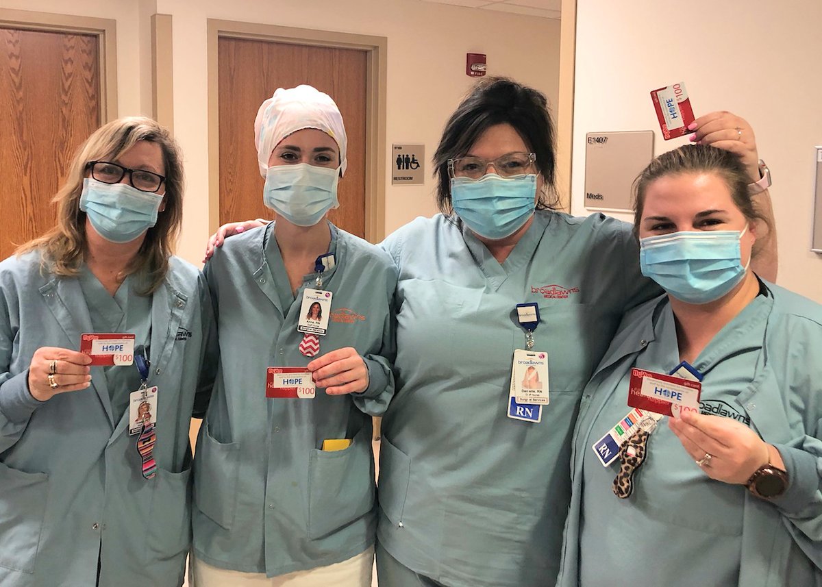 BroadlawnsMed's tweet image. Heartfelt thanks to the congregation from @HopeWDM for your incredible generosity. Your gifts were shared with our full-time frontline healthcare heroes. We are so grateful.💙💛 #DSMStrong #TogetherAHealthyCommunity