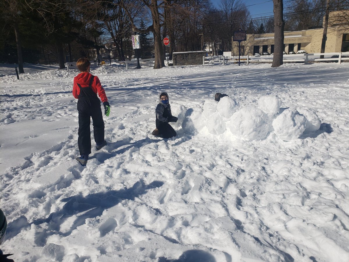 5th Grade News tweet media