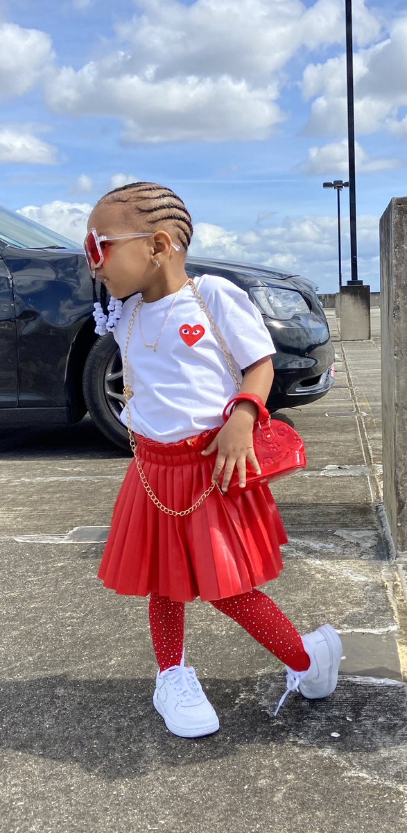 youngqueenlex's tweet photo. ✨Hey check out my page for the cutest accessories for you baby 🛍
keeping your spoiled babies raw 💎 
follow us on ig 
✨#smallblackownedbusiness ‼️
 A Simple RT and Our Next Potential Customer Can Be On Ur TL ‼️ https://t.co/ocJas7QP1j