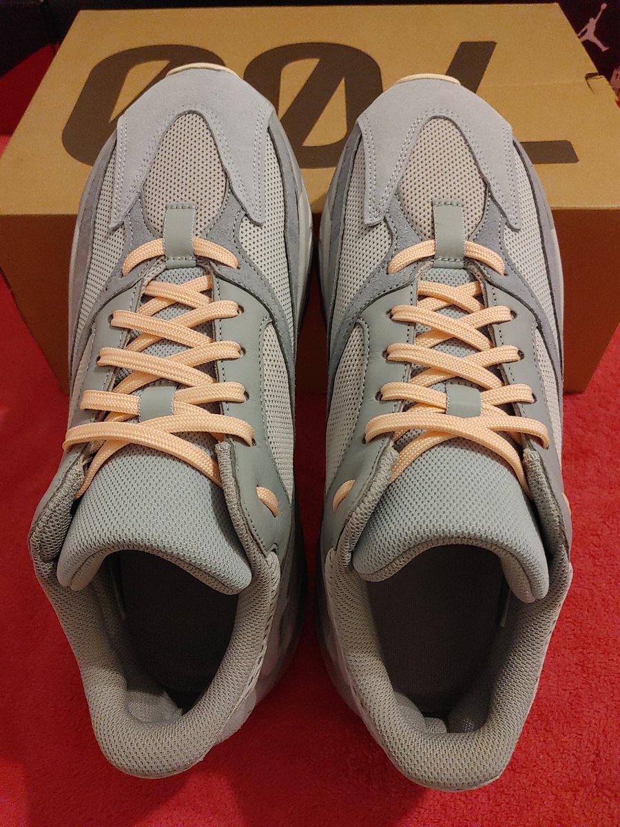 nunya0202's tweet photo. Sz 10.5. Worn once. Immaculate. HUGE savings VS buying a DS pair, 300 gifted/shipped via USPS priority. Plenty more pics available, shoes are friggin beautiful. https://t.co/NpolA7zrPk