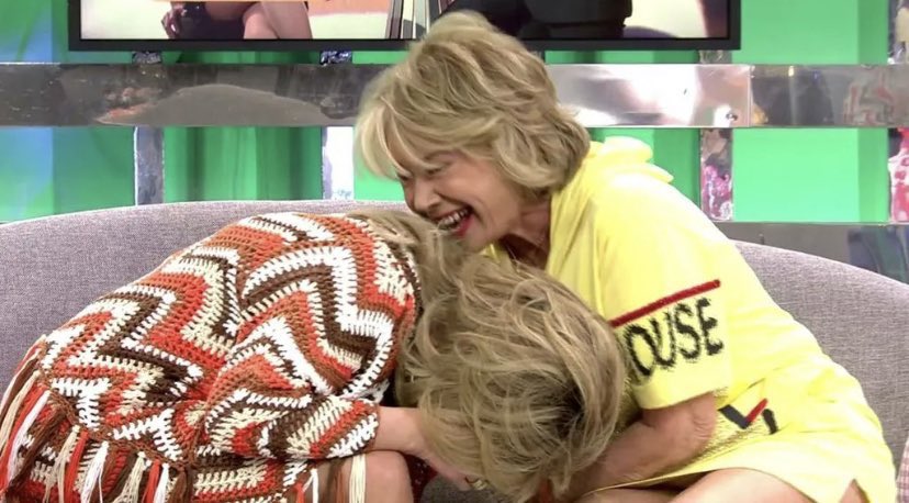 oscarguinald0's tweet photo. PERO LARA JAJAHAHAHAHAHAHAHAUA #LaIslaDeLasTentaciones4 https://t.co/RusAS6RvTN