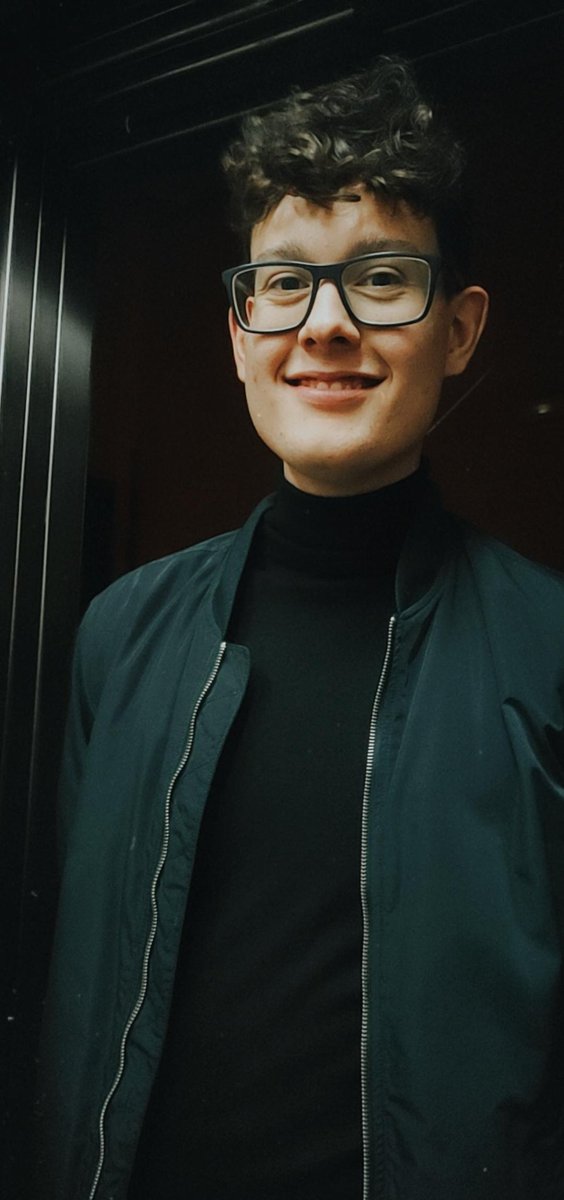 Judith21tc's tweet photo. Sin duda este chico es la suerte de mi vida ✨💜🍀 https://t.co/iIF8oFecJ7