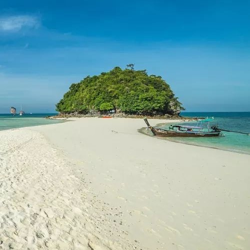 Do you miss Island of Krabi? today we will show you a Tub Island it looks so beautiful. 
#dusitthanikrabi #islandvibes #vacationmode

It is time to plan your vacation - contact us today: 
📧 dtkr@dusit.com
📞 075 628 000
💬 Facebook Messenger