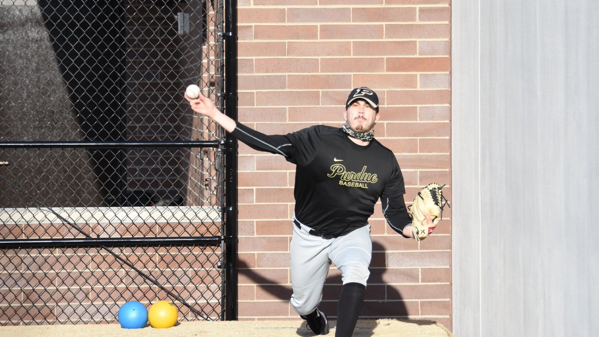 PurdueBaseball's tweet photo. Full week of preseason work now in the 📚.  #BoilerUp #FridayFun ⚾️🚂

@CameronT4224 @AveryCook21 @CadeHohl @Mike_Bolton01 https://t.co/ySonLg32gg