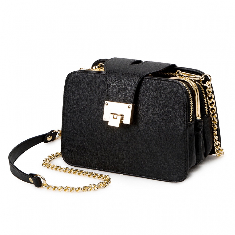 sinbadx33's tweet photo. #summer #white Women's Elegant Style Chain Messenger Bag https://t.co/xHY8blrpue