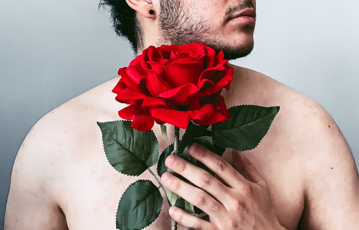 sebasdiezx's tweet photo. Le Garçon de la Rose 🌹

Some self-portraits that came out aesthetically pleasing. https://t.co/754uqLZhhT