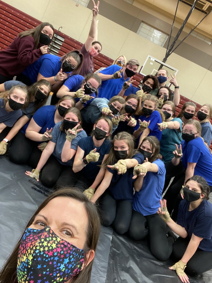 AnkenyGuard's tweet photo. It’s not an official guard season without our selfie! #guardfamily #HawkStrong #smilingwithoureyes https://t.co/kccOXexWRe