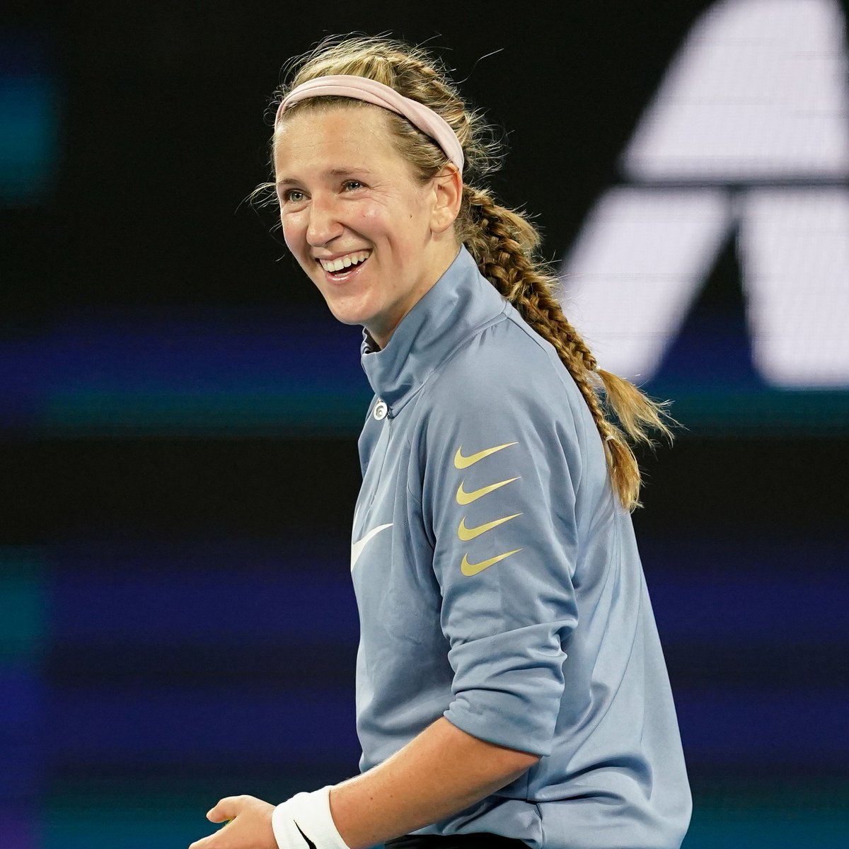 VIKA AZARENKA - Página 15 EtazswHUUAIdWSl?format=jpg&name=medium