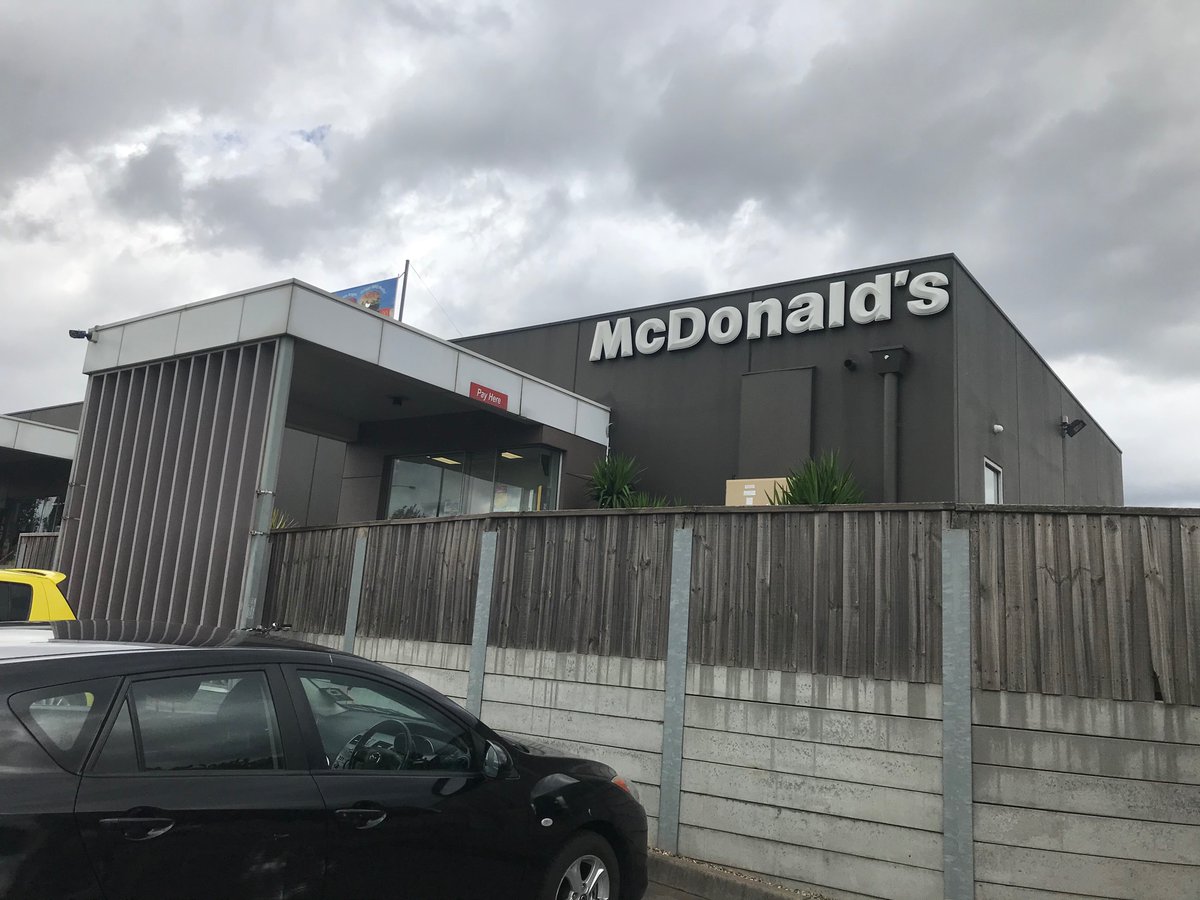 Maccas Fawkner! I’m getting an afternoon meal here! This Maccas was another example of a DHHS failure when a staff member in mid May tested positive yet nobody else was asked to isolate, leading to a cluster of 11 cases.