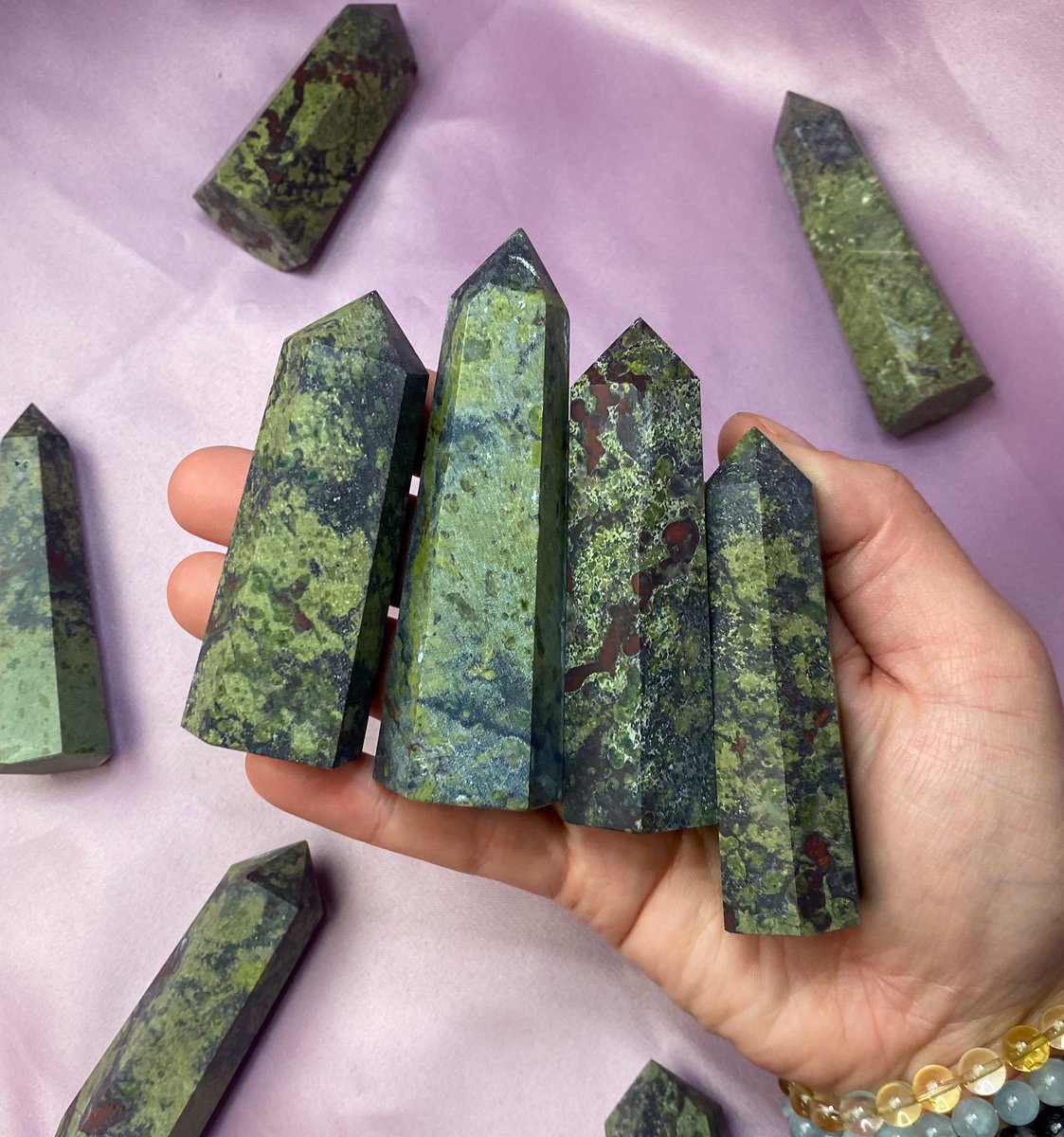 LiveeintheLight's tweet image. dragons blood &amp;amp; dalmatian jasper 🐉🤍