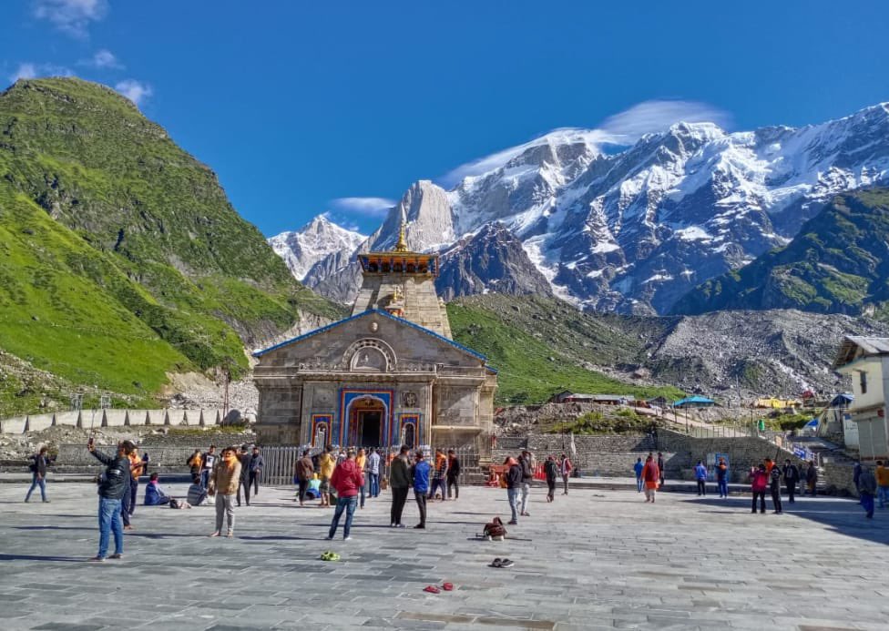 6) One of the holiest of our temples dedicated to Lord Shiva used to give me strength. While at hospital, everyone from the entry gate keeper to guards to ward boys & wardgirls to nurses to docs to even patients attendants - everyone was invested in her recovery & that helped