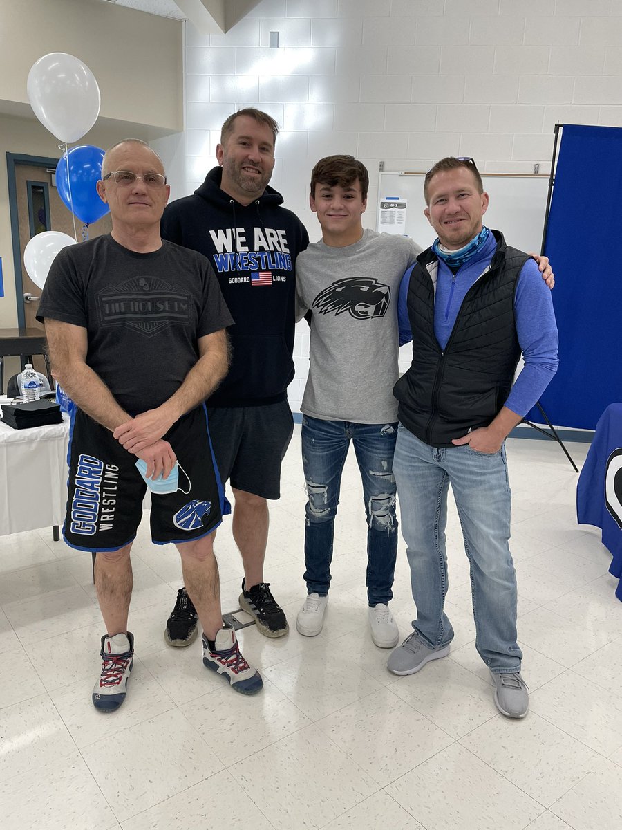 Zay Holmes tweet media