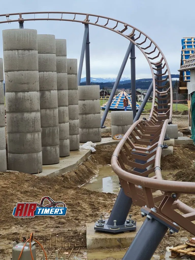 Mackadam_EPinfo's tweet photo. #MackRides a été mandatée par ART Engineering pour la production du track de la nouveauté de #Fantasiana.
Actuellement sous le nom de projet "Merlin" ce #ARTEngineering sera un Multi-Launch-Coaster.
Ouverture est prévue pour 2021.
(source : @airtimers) https://t.co/6VCneLmzs7