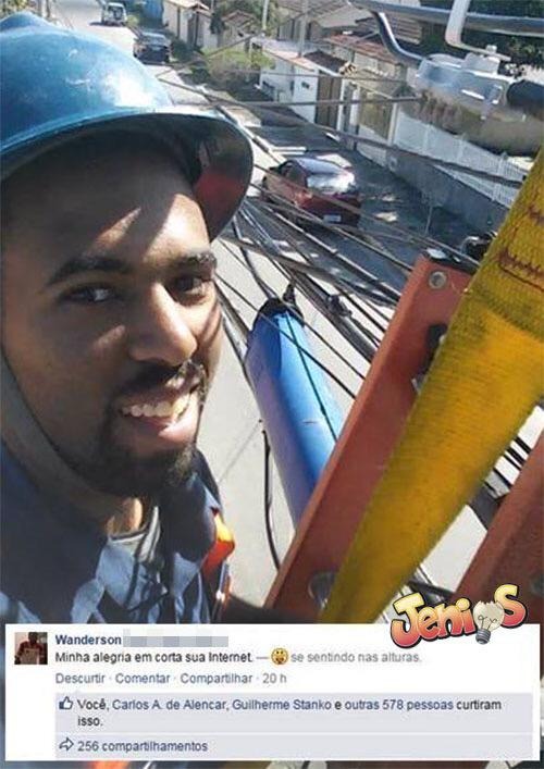 DpcMavs's tweet photo. Imagens do DPC subindo no poste pra conseguir Dunkar https://t.co/bRWkGoL2bX