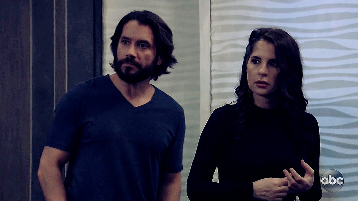 No matter what Jason and Sam still have those intense look going for them and I do appreciate that it seems like Jason always has to catch his breath when he see's Sam....I will give him that much.   #GH