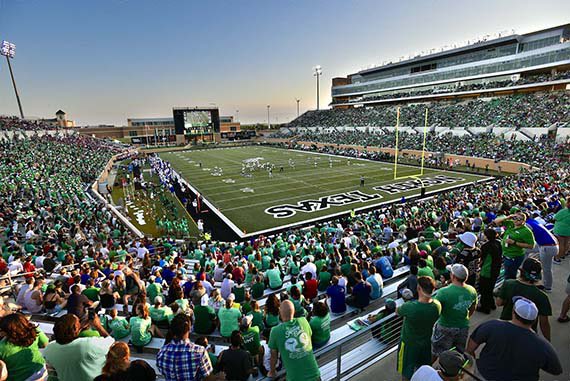 NickEvers12's tweet photo. After speaking with @CoachJosephUNT I’m blessed to say that I received an offer from University of North Texas!🟢⚪️ #MeanGreen

@bbasil01, @Scott_grantham, @JagFootball, @JagFBRecruits, @air14football https://t.co/qmWJ2IxmRW