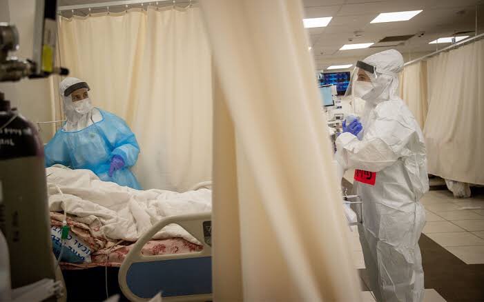 Alerta_News_'s tweet photo. 🇮🇱|URGENTE: Un hospital israelí afirma haber encontrado una cura para el COVID-19. Las pruebas muestran que 29 de los 30 pacientes en estado grave a los que se les administró el medicamento llamado EXO-CD24 una vez al día se recuperaron en 5 días, dijo el Centro Médico Hadassah https://t.co/P4urc0DKAX