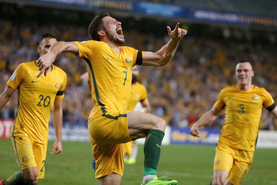  Belated happy birthday to star Mathew Leckie who turned the big 3 0 yesterday!! 