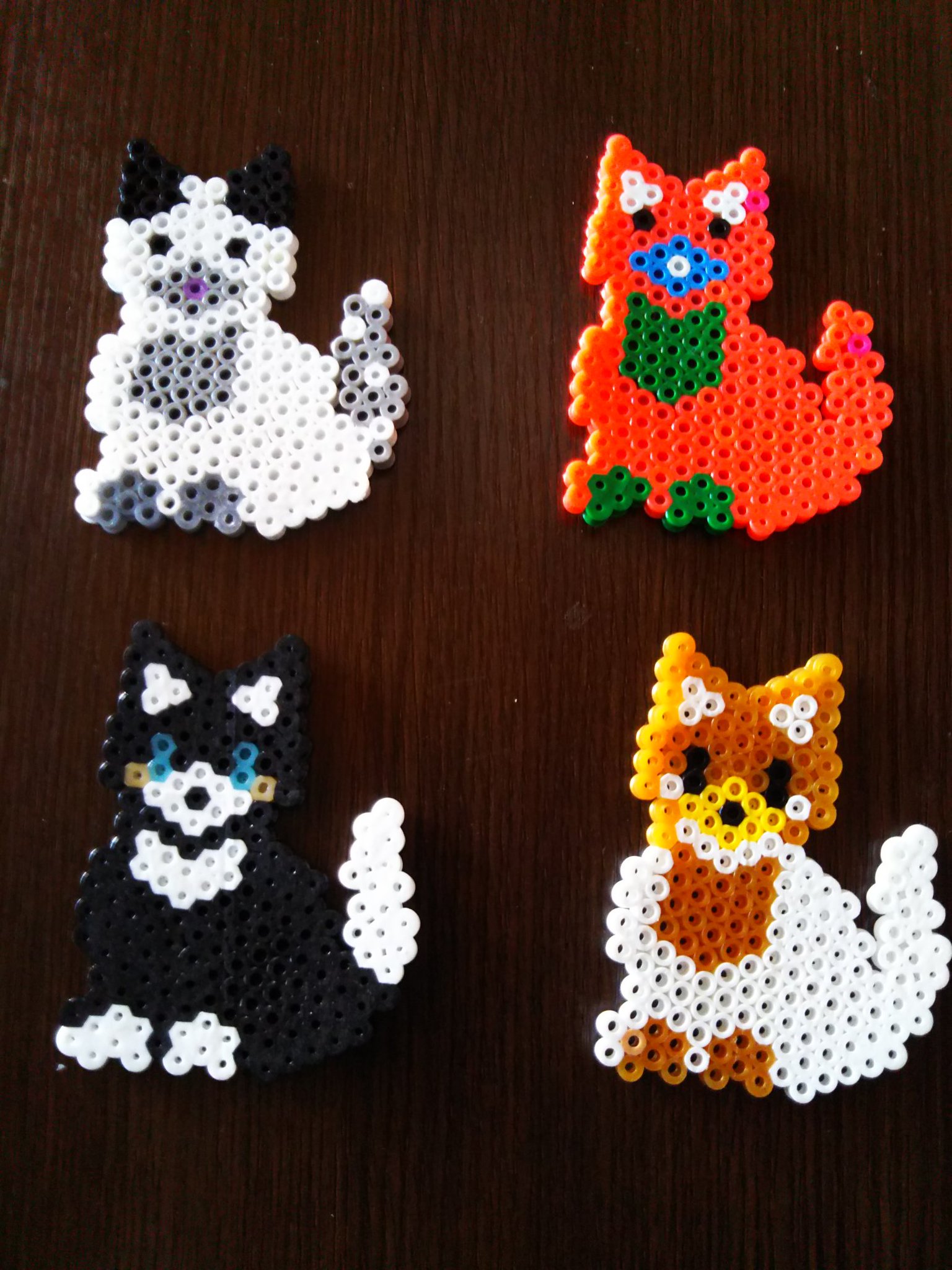 しん爺ちゃん アイロンビーズで猫を作りました とても可愛いく出来ました アイロンビーズ ねこ 猫を飼ってました 色々のビーズ アイロン 作品を見てくれてありがとう 爺ちゃん 毎日が楽しみに しん爺ちゃん アイロンビーズで猫を作りました とても可愛いく出来ました アイロンビーズ ねこ 猫を飼ってました 色々のビーズ アイロン 作品を見てくれてありがとう 爺ちゃん 毎日が楽しみに