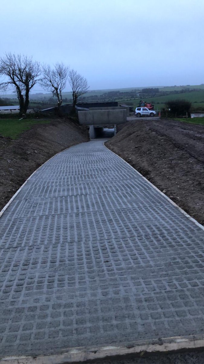 Gentec_John's tweet photo. Just in time for grazing 2021. Completed by B&amp;M O' Brien Bros
#safecrosscode #grasstomilk #irishdairy https://t.co/1lJMWQm1YH