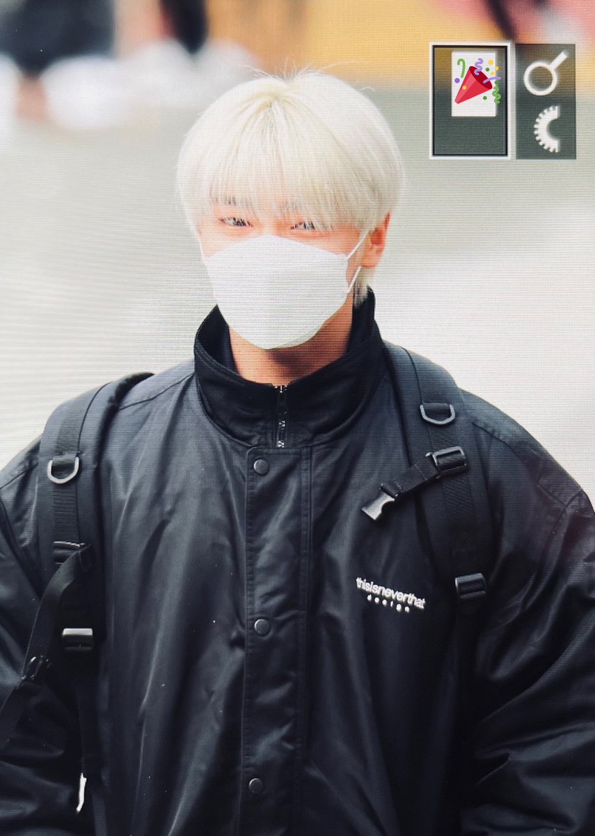 fireworksforHJ's tweet photo. [210205]
서공예 졸업식

➖
#아이엔 #정인 
#I_N #Jeongin
#アイエン #ジョンイン
#스트레이키즈 #スキズ #StrayKids https://t.co/ak3usAwQ6K
