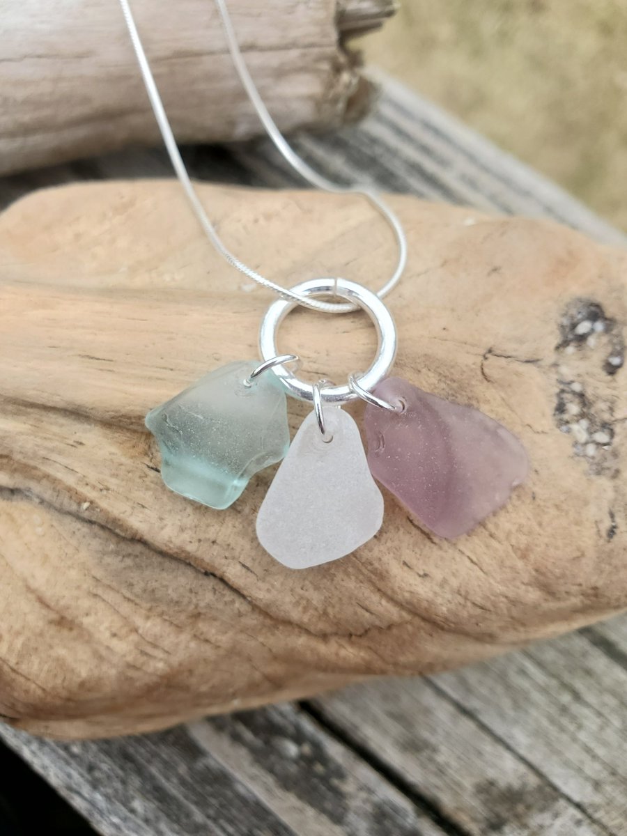 KaitsSeaGlass's tweet image. Hii!!! I Handpicked everything Myself 

💙If you can please check out my shop or give me a retweet it would be appreciated 
💙 I walk endless hours on the beaches to create these💜

🌊Shop Link in Bio🌊💙💙