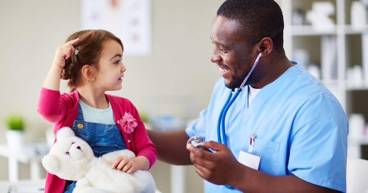 While #women professional caregivers are seen as warm or friendly, many male professional #caregivers face gendered stereotypes &amp; stigma. Read the new <a href="/BetterLifeLab/">Better Life Lab</a> report by <a href="/BrigidSchulte/">Brigid Schulte</a>, <a href="/hallgren_emily/">Emily Hallgren</a> &amp; <a href="/RoselynMiller/">Roselyn Miller</a>  bit.ly/2L7gvfd #careforce