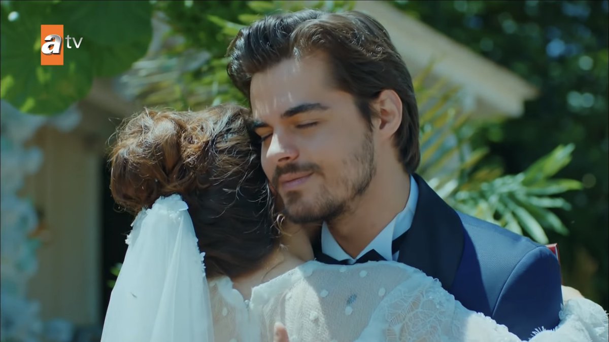 selimarisoy_mx's tweet photo. Aceptooo! Por fin casados mi amor @CennetMx !

Te amo!

#CennetEnImagen https://t.co/8XlwSB7HyT