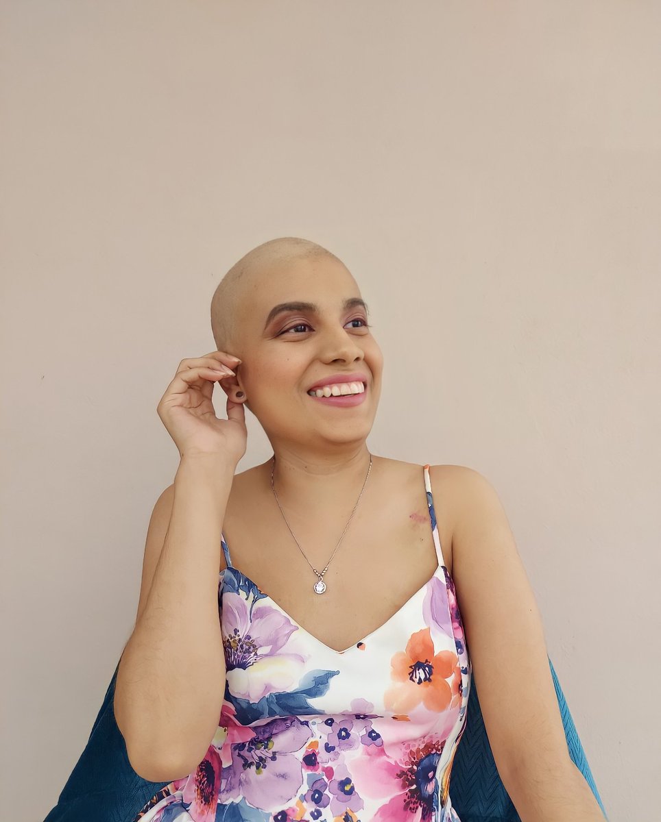 Adrianagmb's tweet photo. • 4 de febrero #DíaMundialContraElCáncer •
Las cosas buenas están llegando, confío, porque un día me daré cuenta que no soy una sobreviviente más, sino una guerrera que jamás se rindió.
#donaciondecabello #yosoyyvoya #Worldcancerday 

Yo soy Adriana y voy a vencer el cáncer💪🏼. https://t.co/BHIhxndGA0